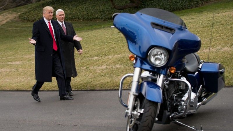 Trump si Motocicletele Harley